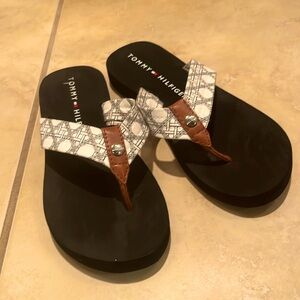 Tommy Hilfiger classy sandals